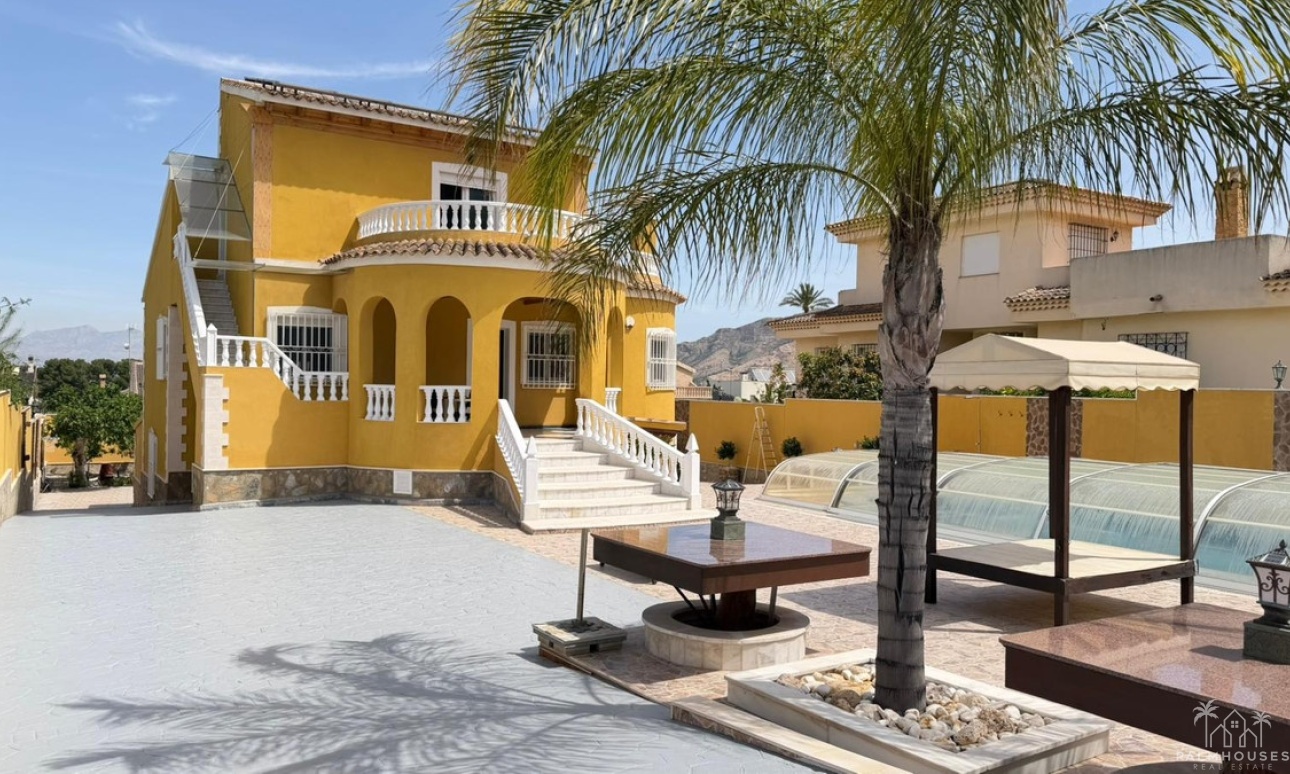 Herverkoop - Villa - Orihuela - Orihuela Centro