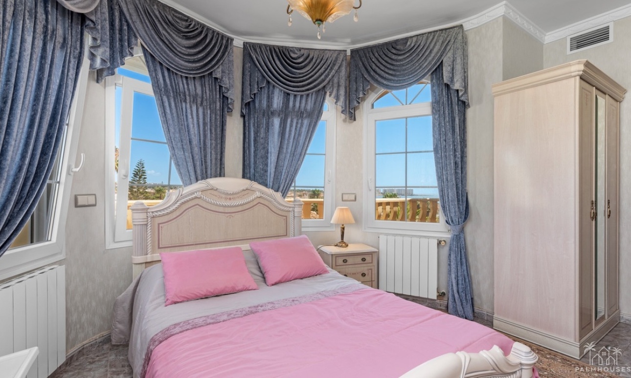 Herverkoop - Villa - Orihuela - Playa Flamenca