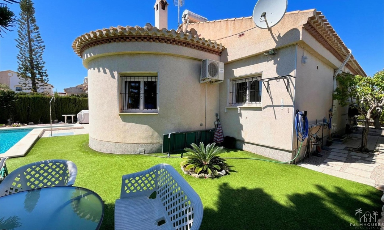 Herverkoop - Villa - Orihuela - Playa Flamenca