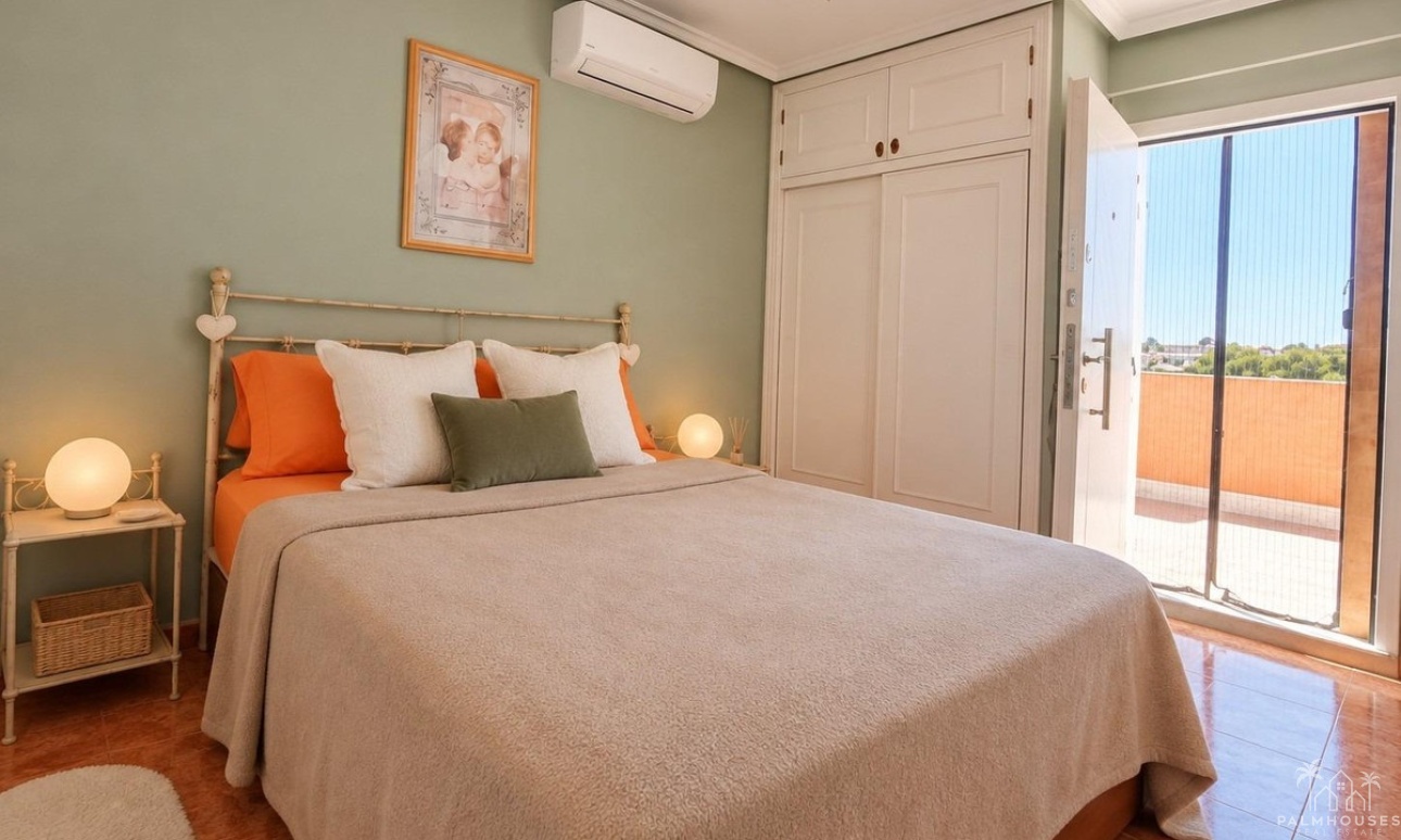 Herverkoop - Villa - Orihuela - Playa Flamenca