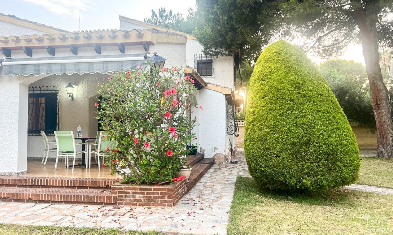 Herverkoop - Villa - Orihuela - Punta Prima