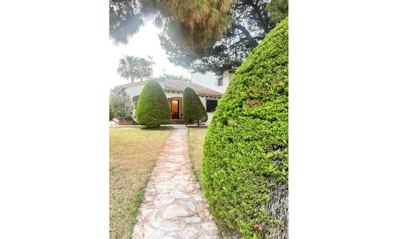 Herverkoop - Villa - Orihuela - Punta Prima