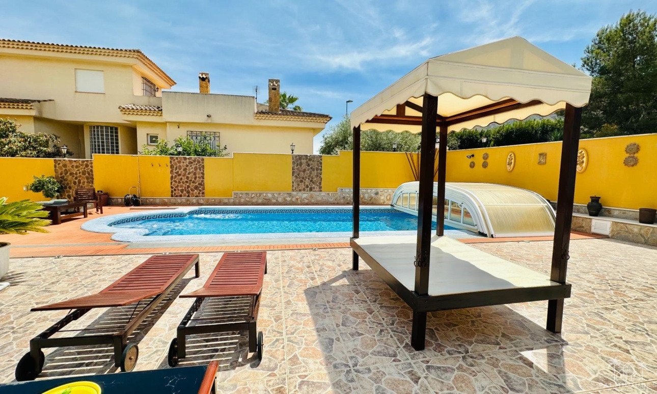 Herverkoop - Villa - Orihuela - Urb. Montepinar