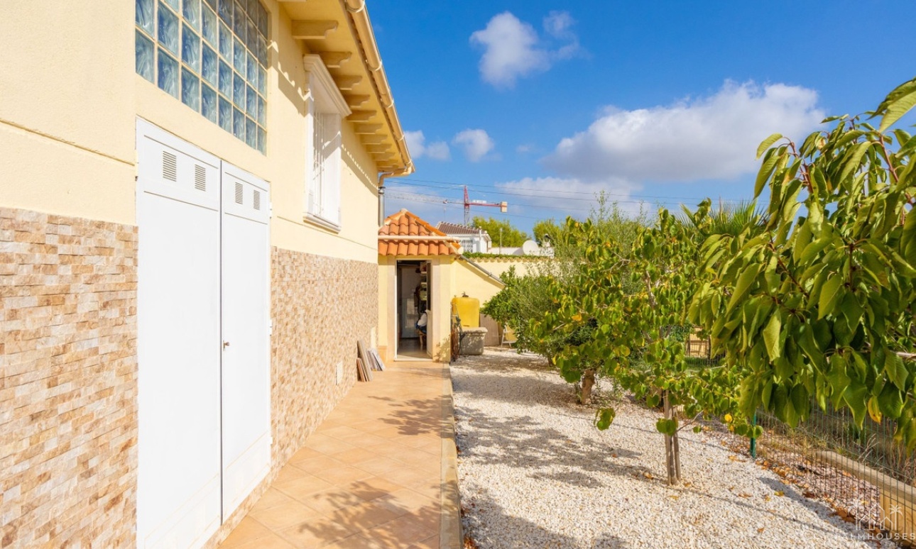 Herverkoop - Villa - Orihuela - Villamartin