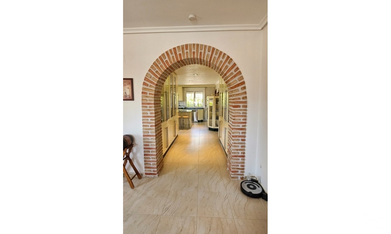 Herverkoop - Villa - Pinar de Campoverde - Inland