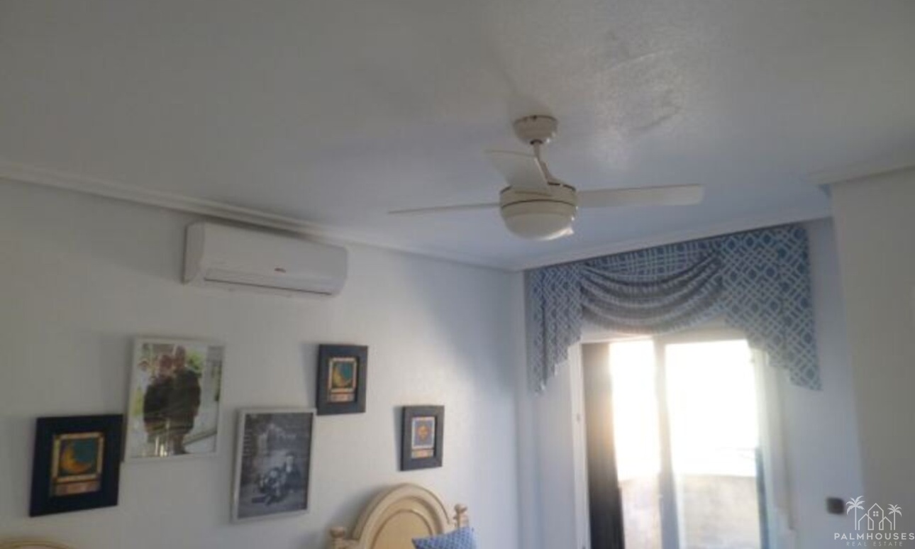 Herverkoop - Villa - Playa Flamenca - Costa Blanca