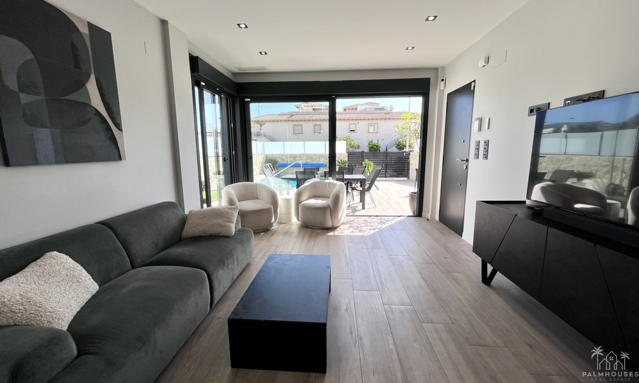 Herverkoop - Villa - Punta Prima - Costa Blanca