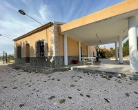 Herverkoop - Villa - Redován - Inland