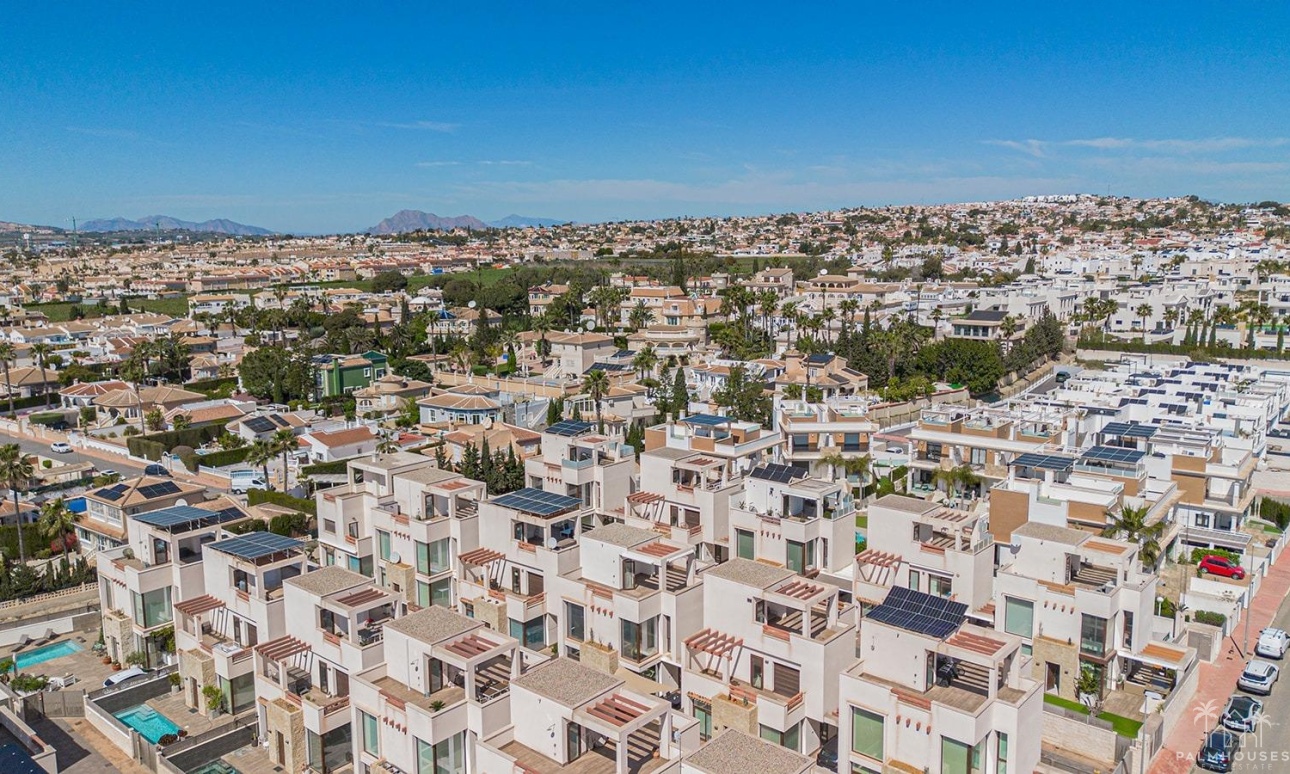 Herverkoop - Villa - Rojales - Pueblo bravo