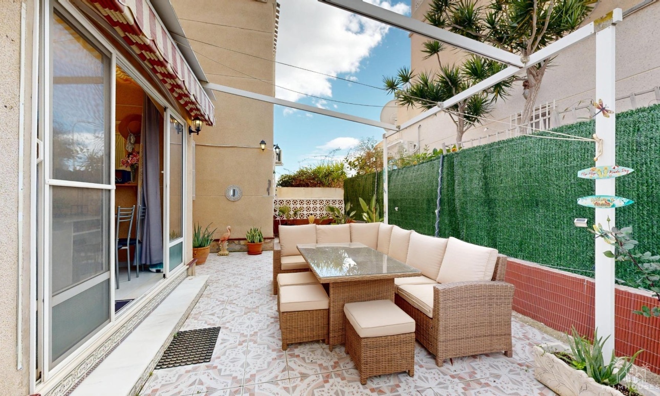 Herverkoop - Villa - San Miguel de Salinas - 03193