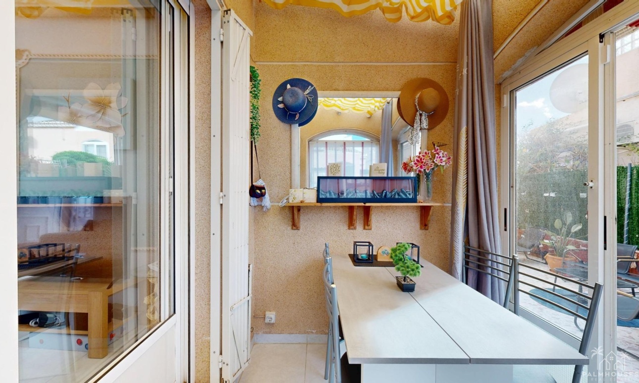 Herverkoop - Villa - San Miguel de Salinas - 03193