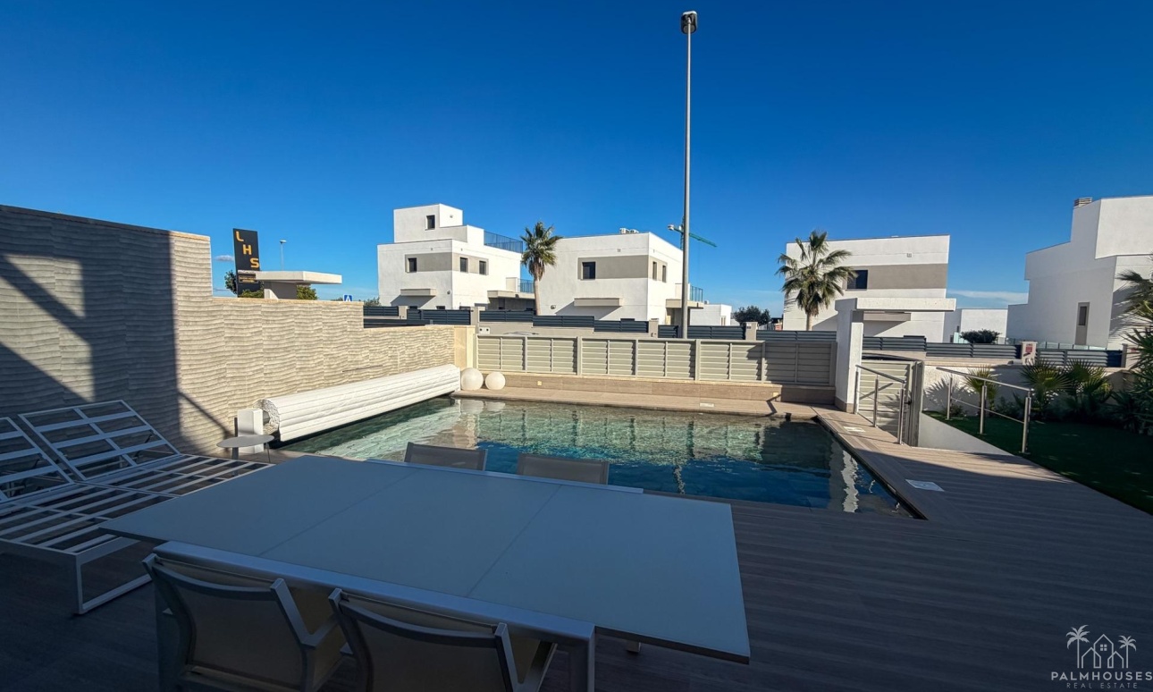 Herverkoop - Villa - San Miguel de Salinas - Bellavista