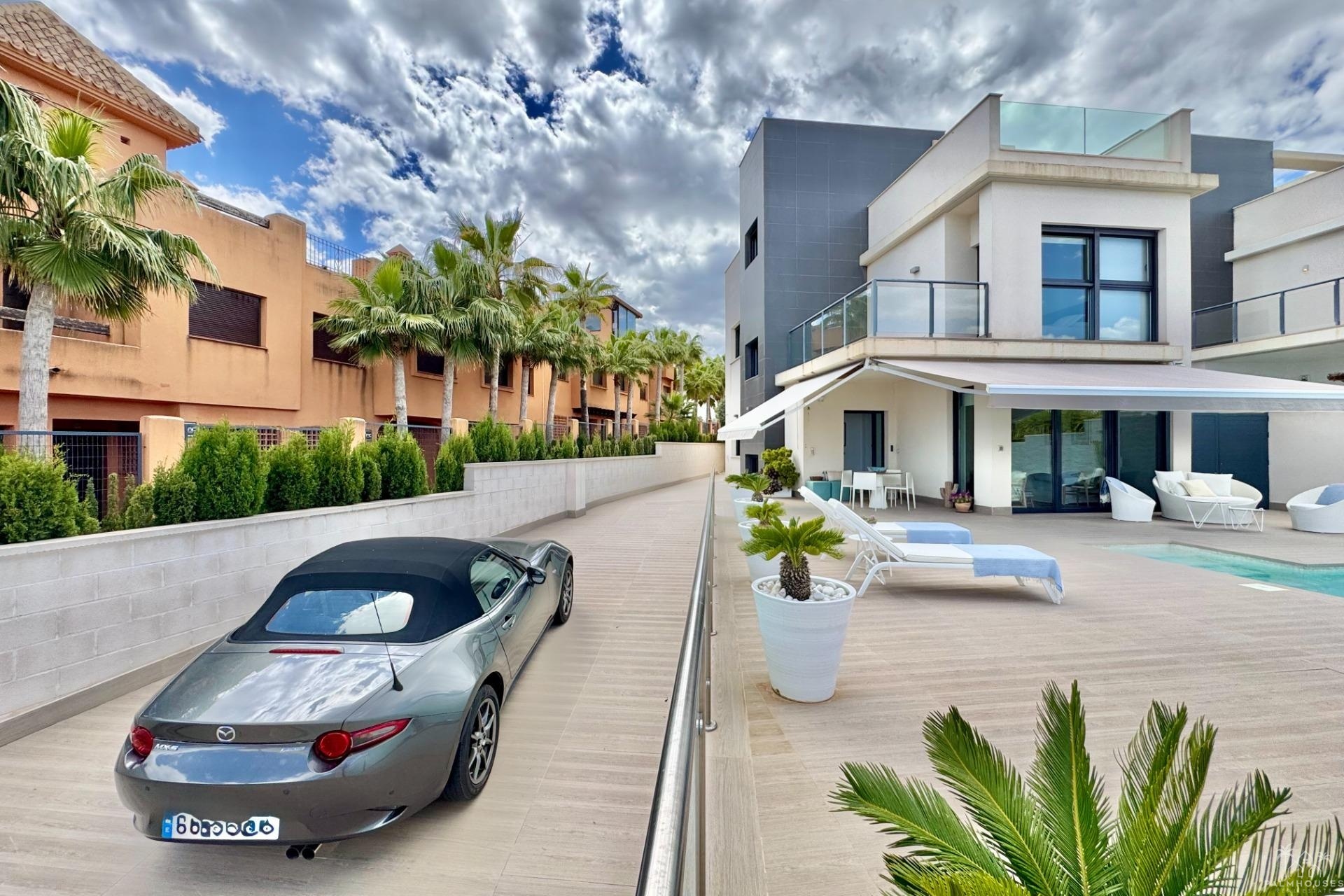 Herverkoop - Villa - San Miguel de Salinas - Bellavista