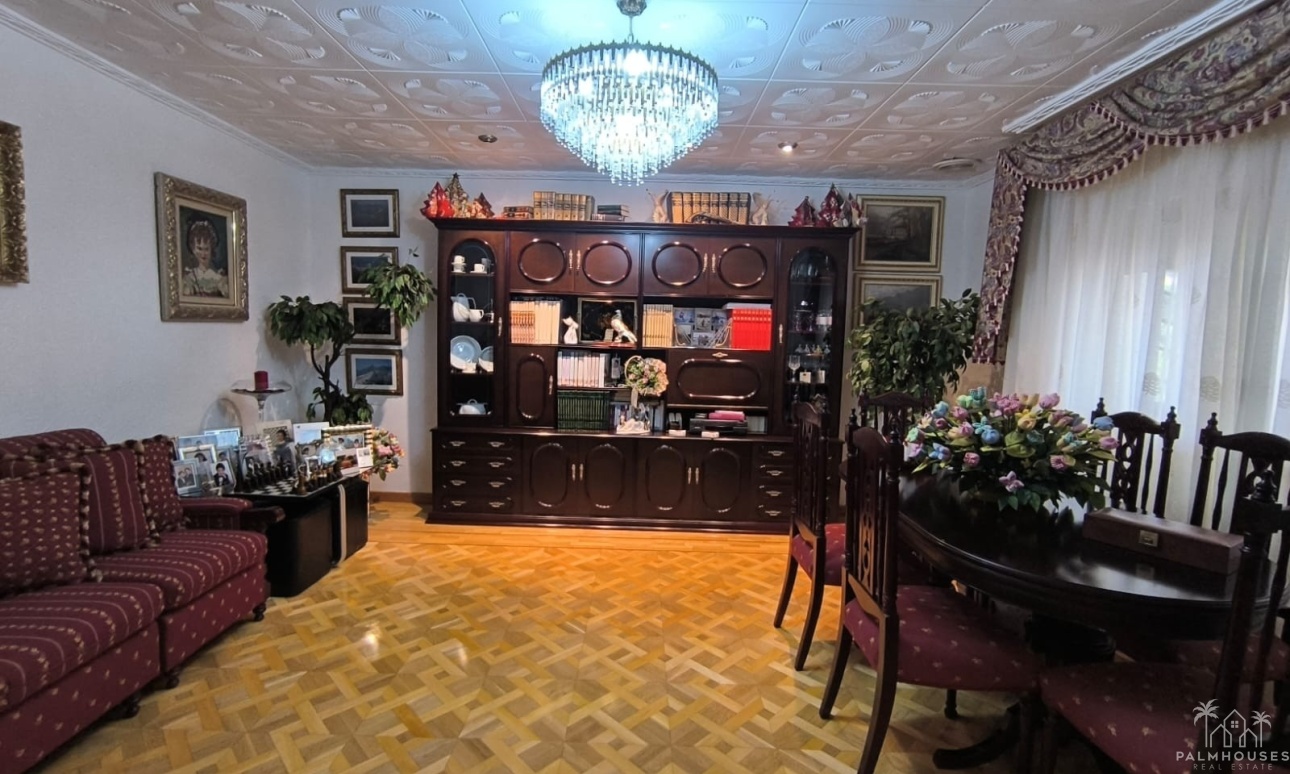 Herverkoop - Villa - Sax - Inland