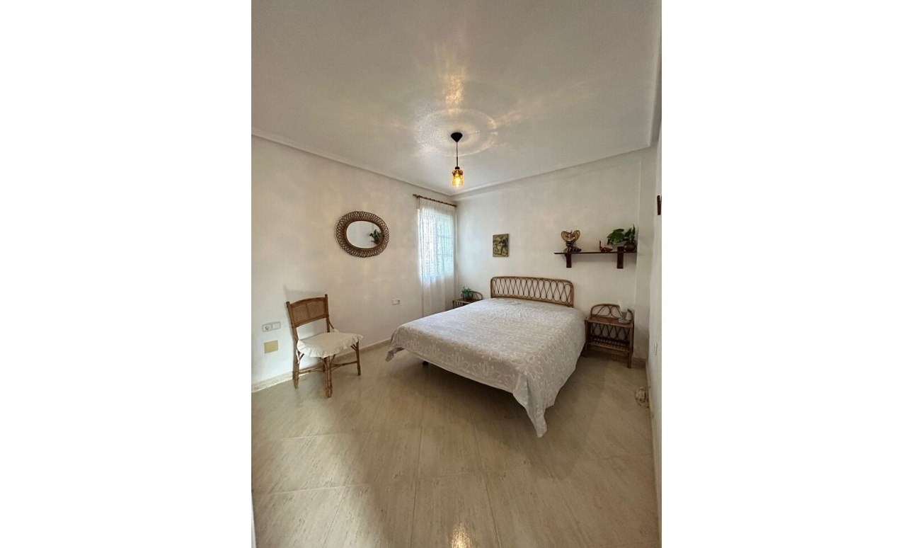 Herverkoop - Villa - Torrevieja - Aguas Nuevas