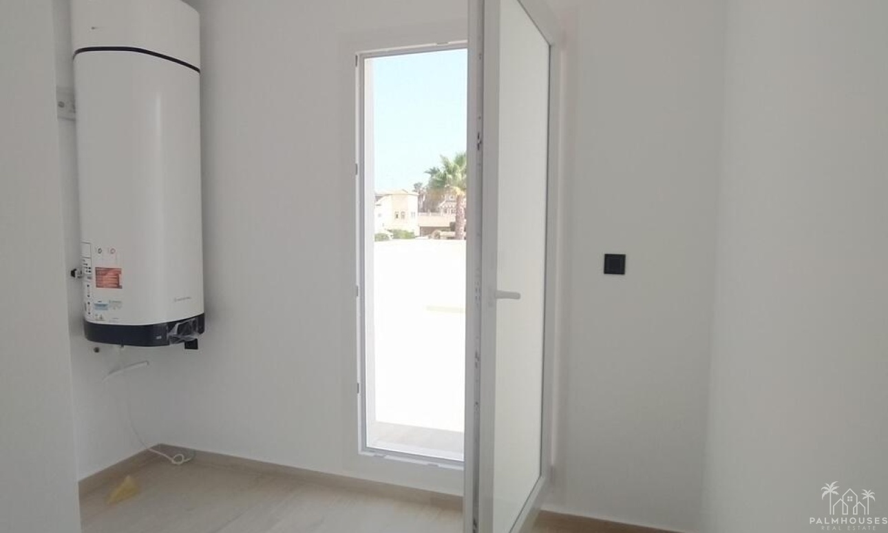 Herverkoop - Villa - Torrevieja - Aguas Nuevas