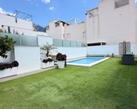 Herverkoop - Villa - Torrevieja - Aguas Nuevas