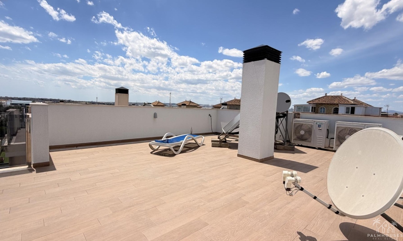 Herverkoop - Villa - Torrevieja - Aguas Nuevas