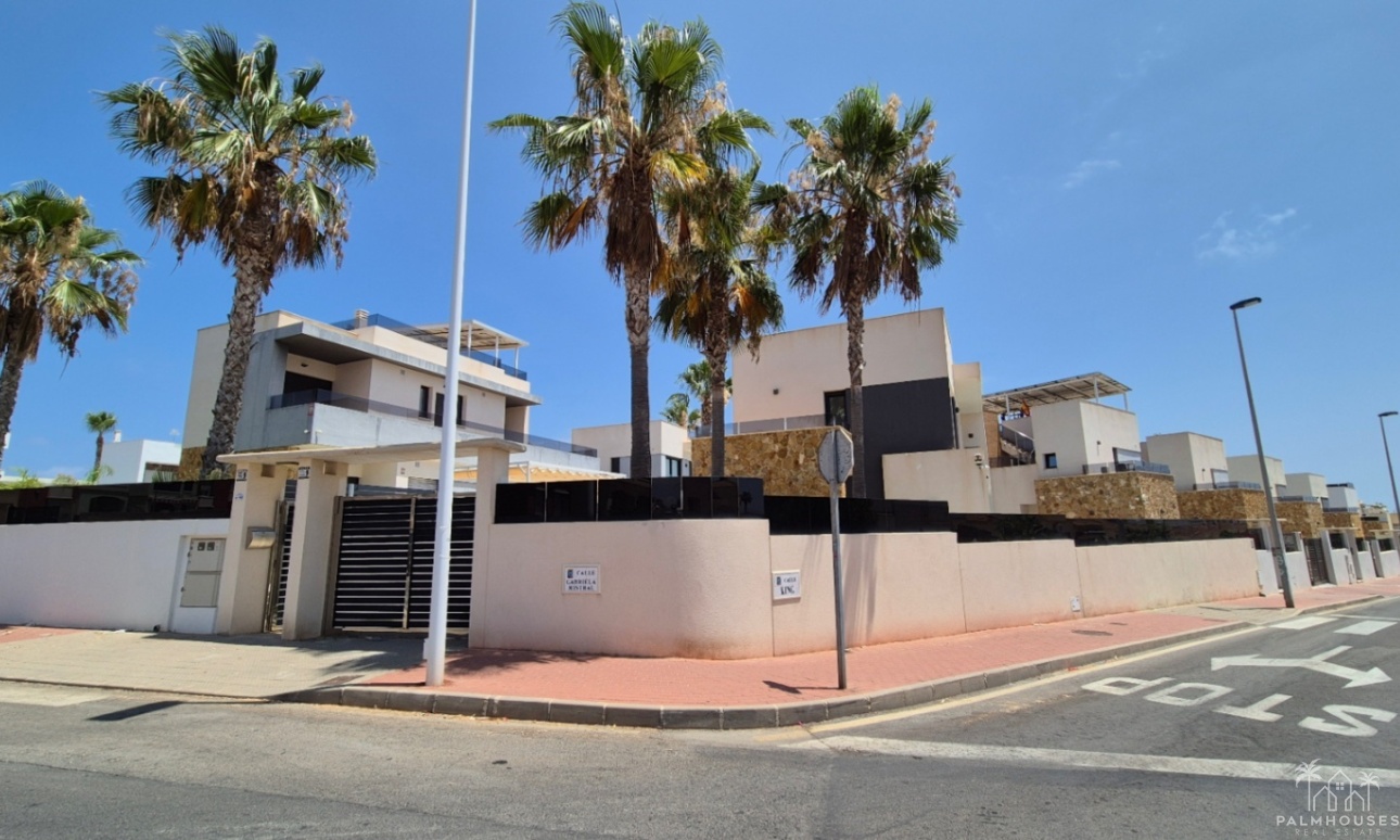 Herverkoop - Villa - Torrevieja - Costa Blanca