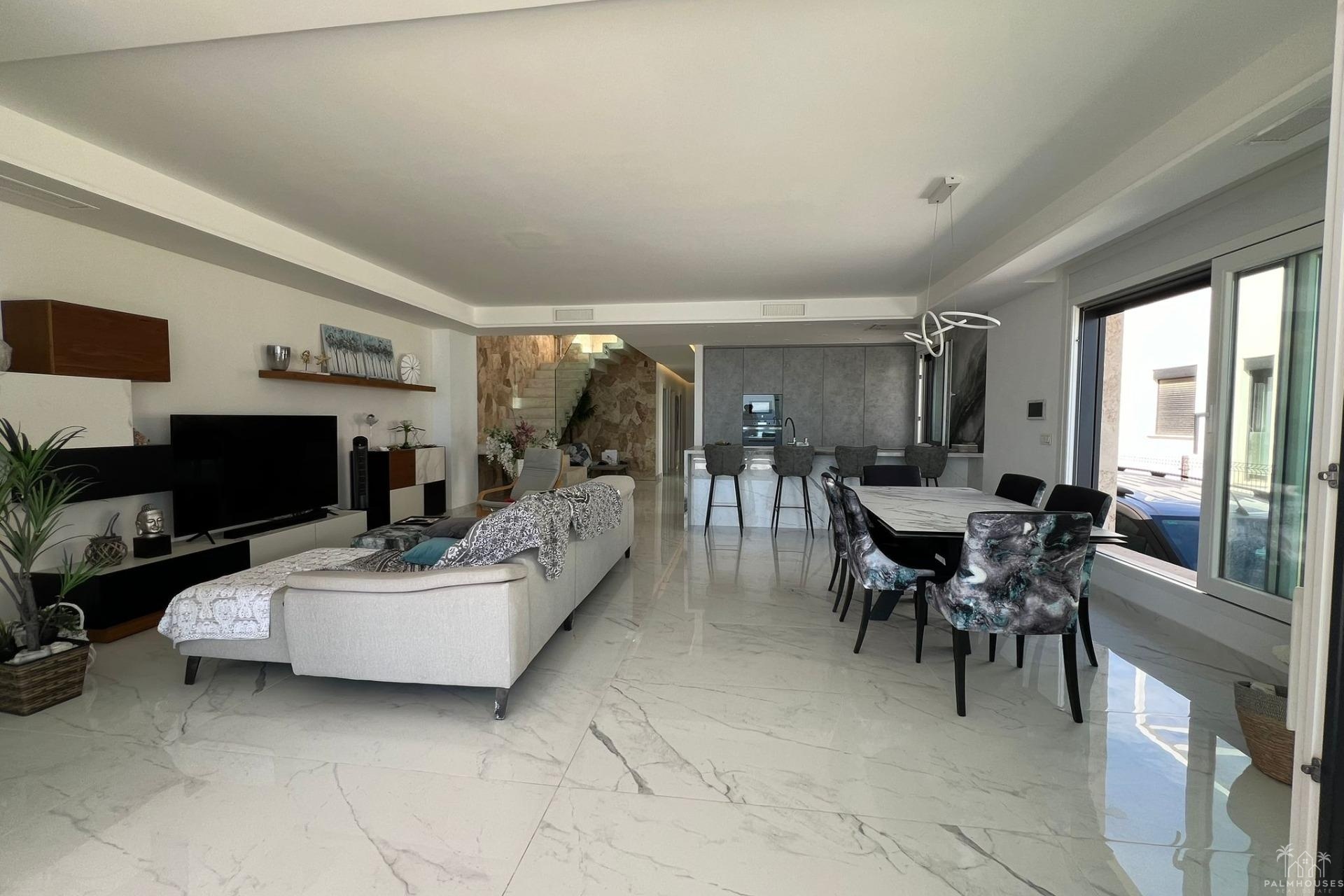Herverkoop - Villa - Torrevieja - La Mata