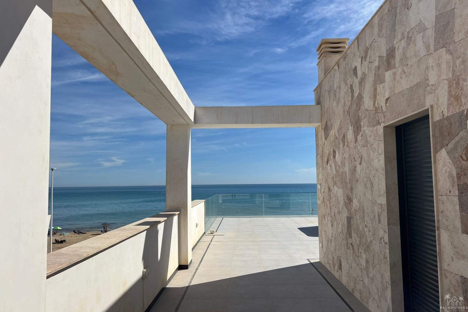 Herverkoop - Villa - Torrevieja - La Mata