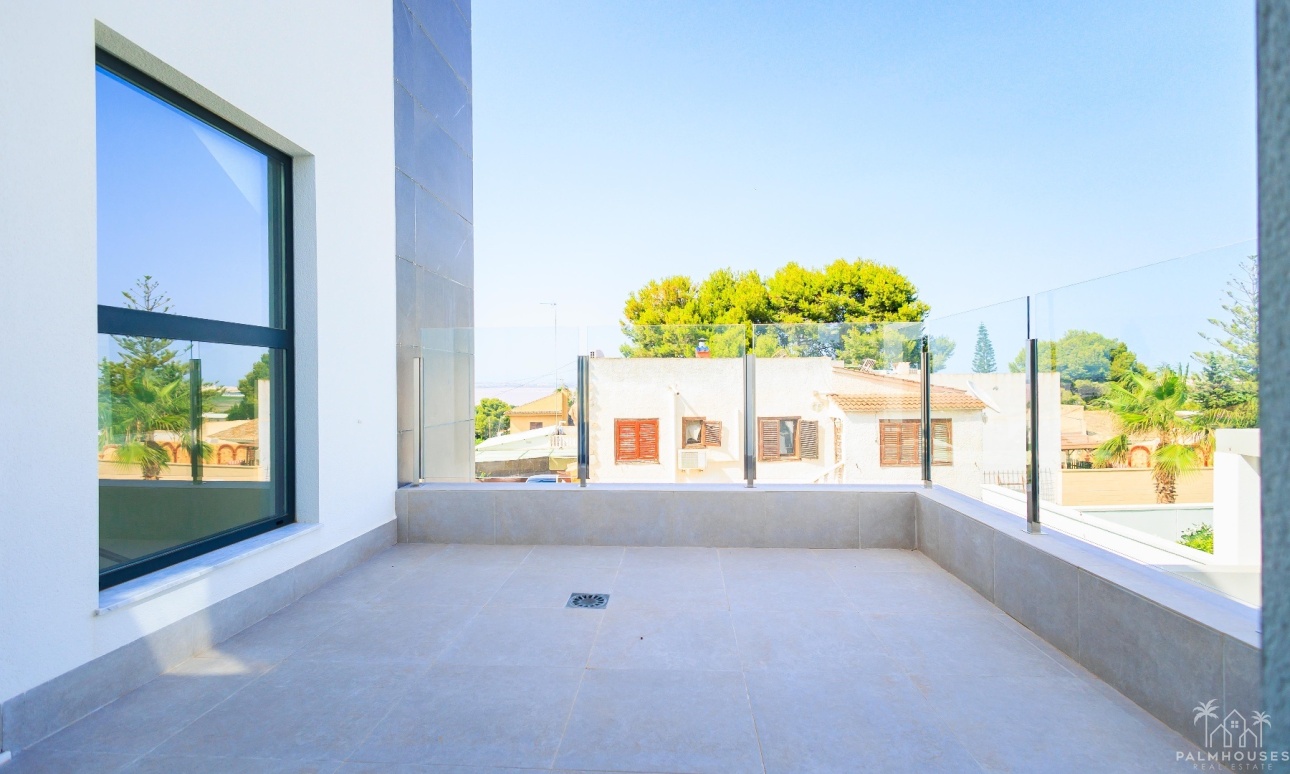 Herverkoop - Villa - Torrevieja - Los Balcones