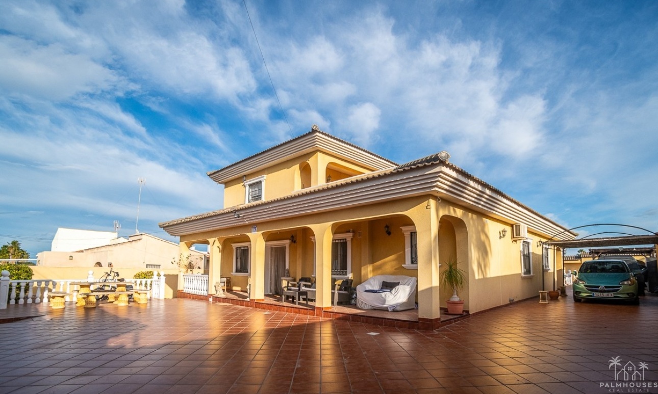 Herverkoop - Villa - Torrevieja - Los Balcones