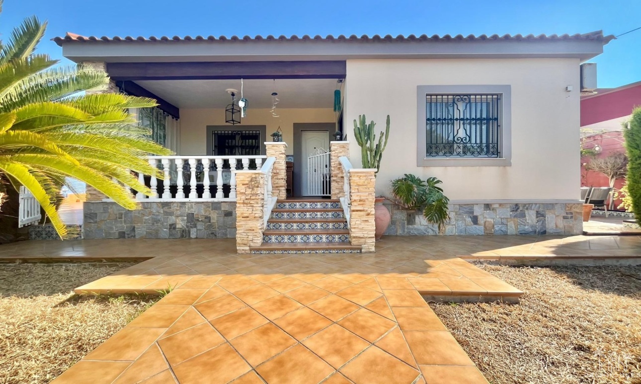 Herverkoop - Villa - Torrevieja - Los Balcones