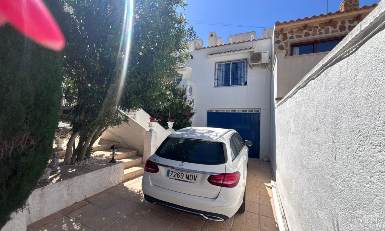 Herverkoop - Villa - Torrevieja - Los Balcones