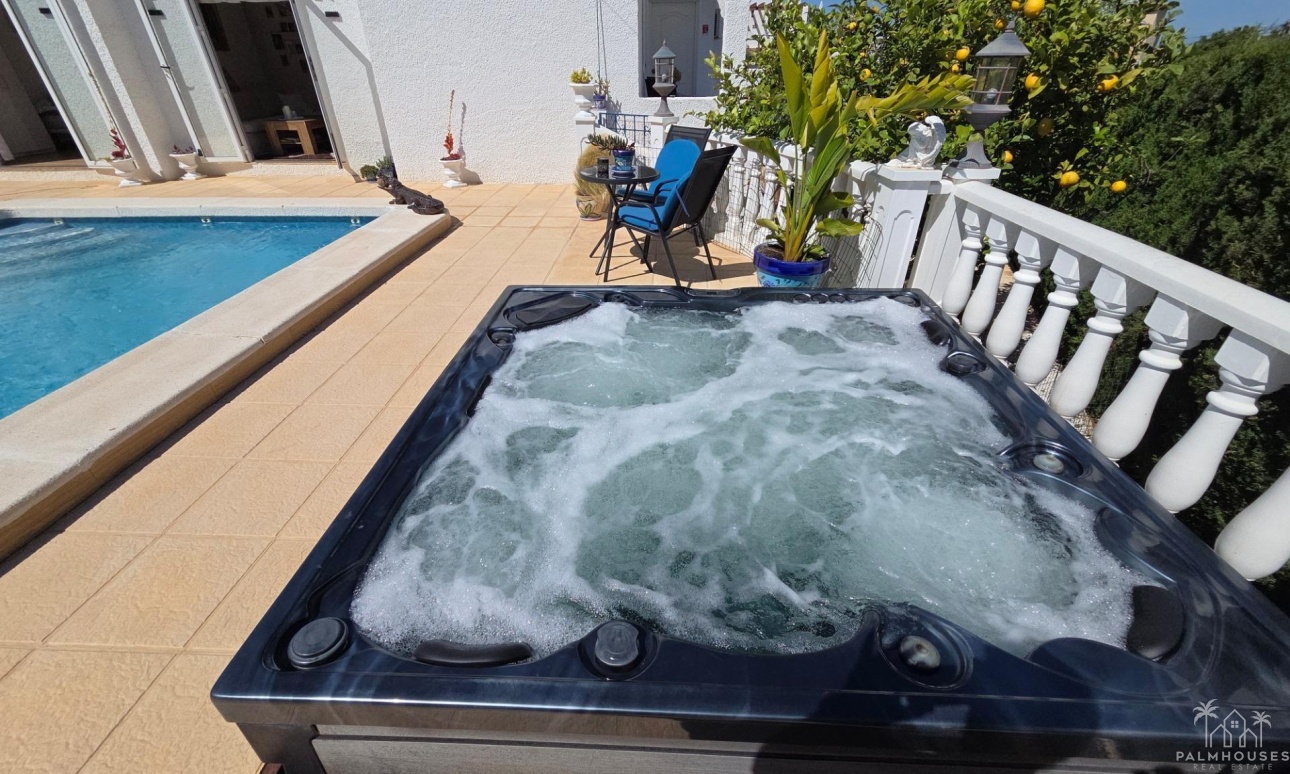 Herverkoop - Villa - Torrevieja - Los Balcones