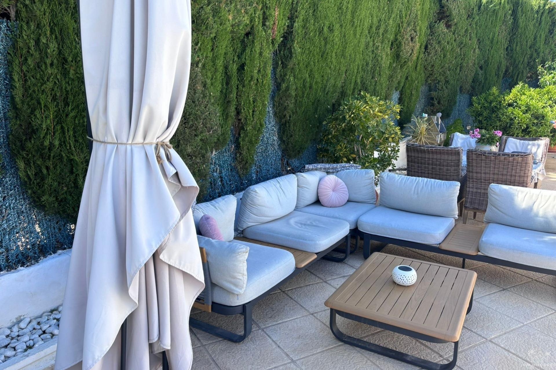 Herverkoop - Villa - Torrevieja - Los Balcones