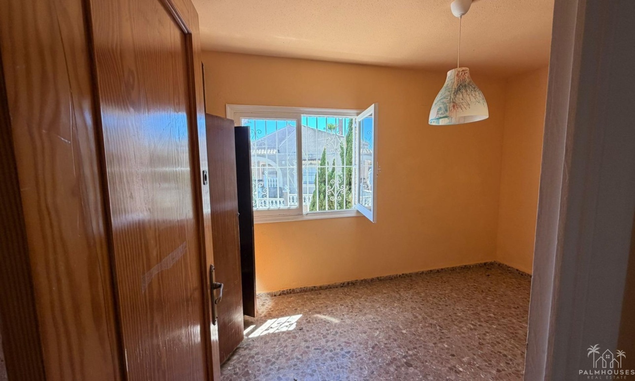 Herverkoop - Villa - Torrevieja - Los Balcones