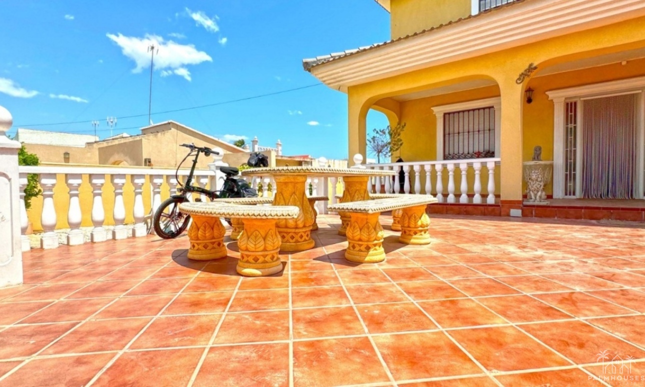 Herverkoop - Villa - Torrevieja - Los Balcones