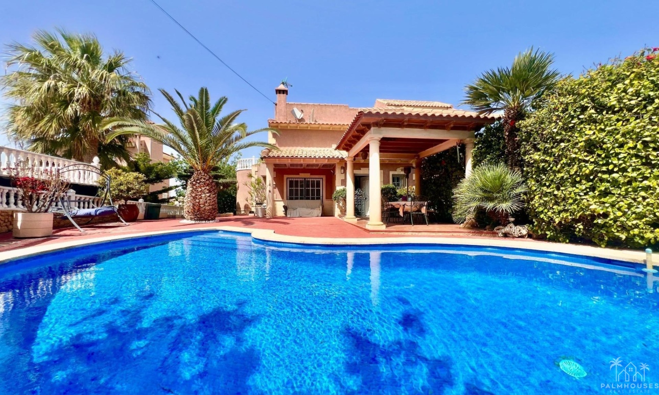 Herverkoop - Villa - Torrevieja - Los Balcones