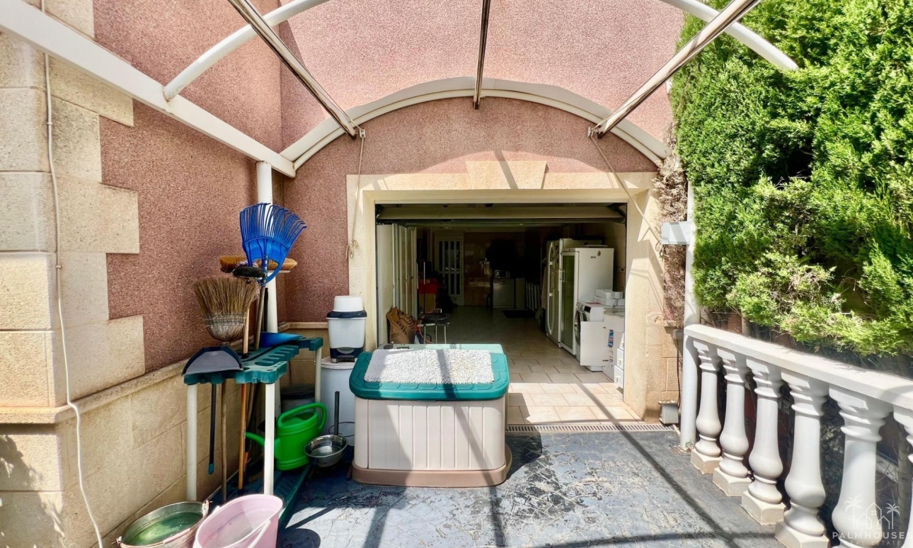 Herverkoop - Villa - Torrevieja - Los Balcones