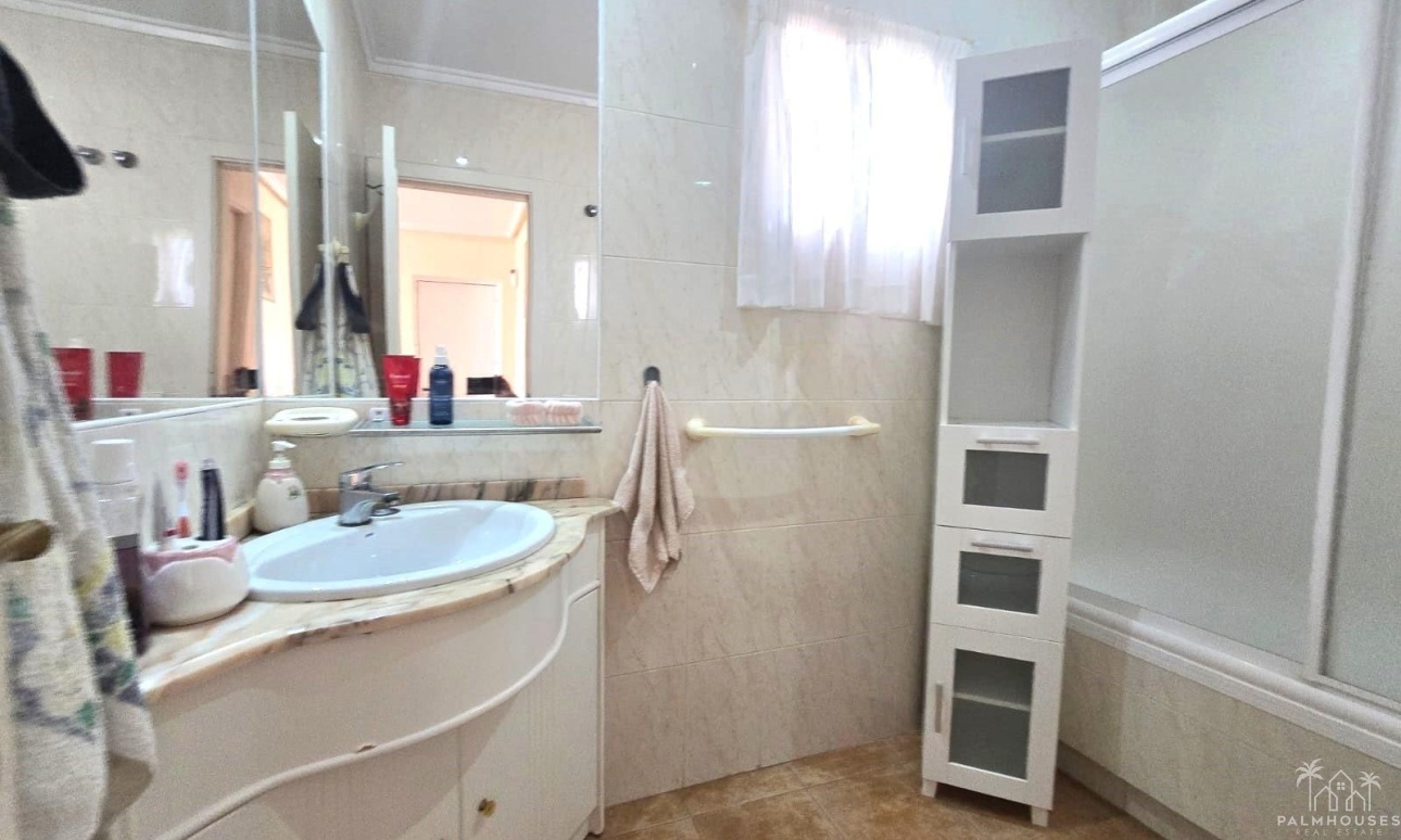Herverkoop - Villa - Torrevieja - Los Balcones