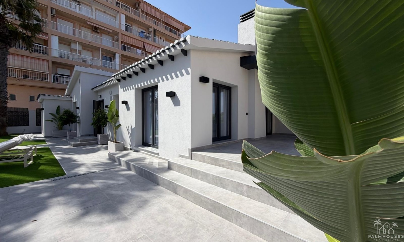 Herverkoop - Villa - Torrevieja - Punta Prima