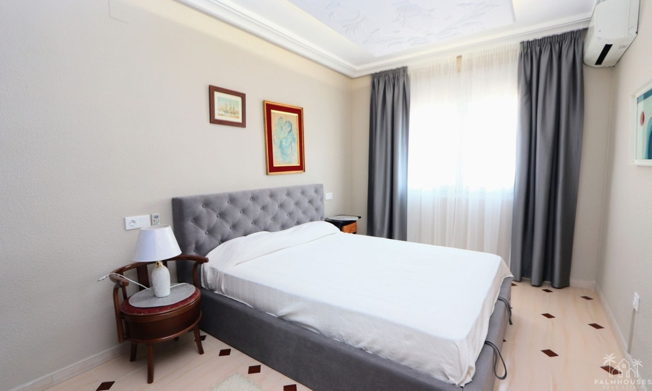 Herverkoop - Villa - Torrevieja - Torrevieja Centro