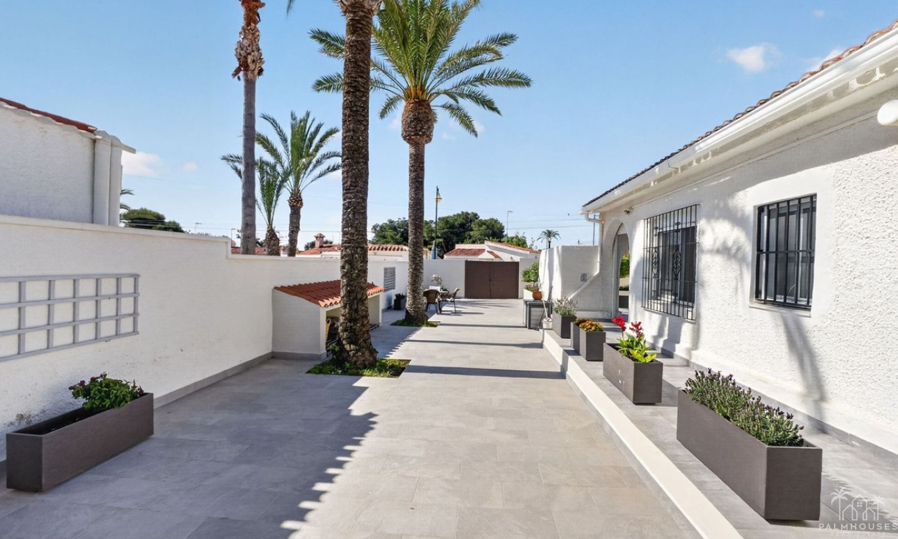 Herverkoop - Villa - Torrevieja - Torrevieja Centro
