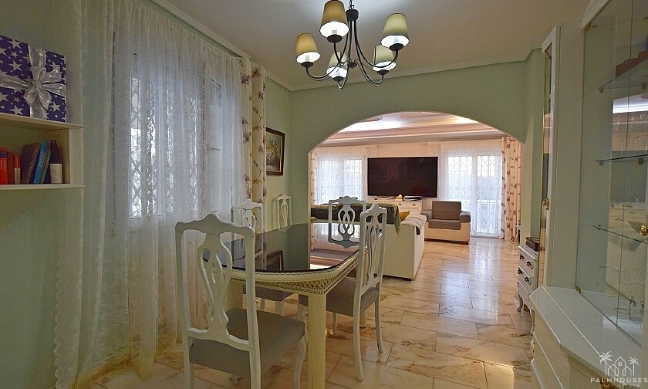 Herverkoop - Villa - Torrevieja - Torrevieja Centro