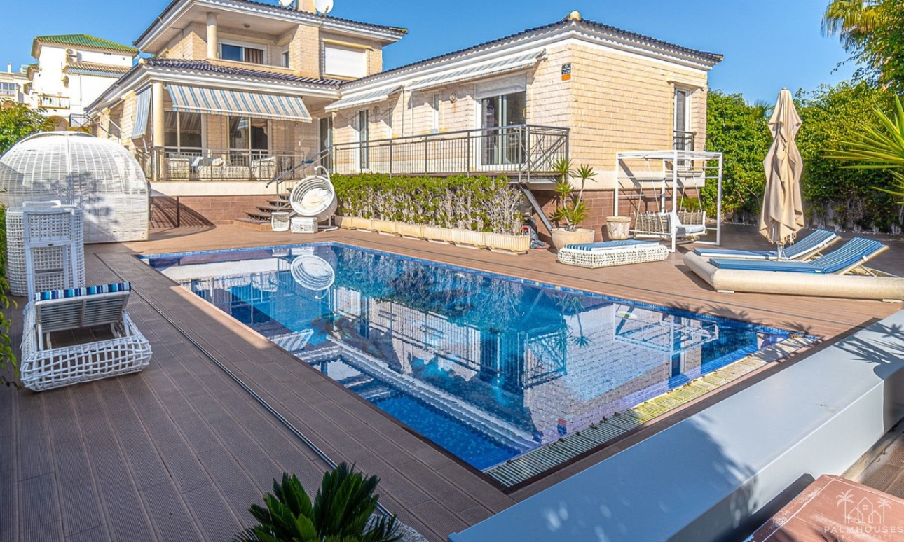 Herverkoop - Villa - Torrevieja - Torrevieja Centro