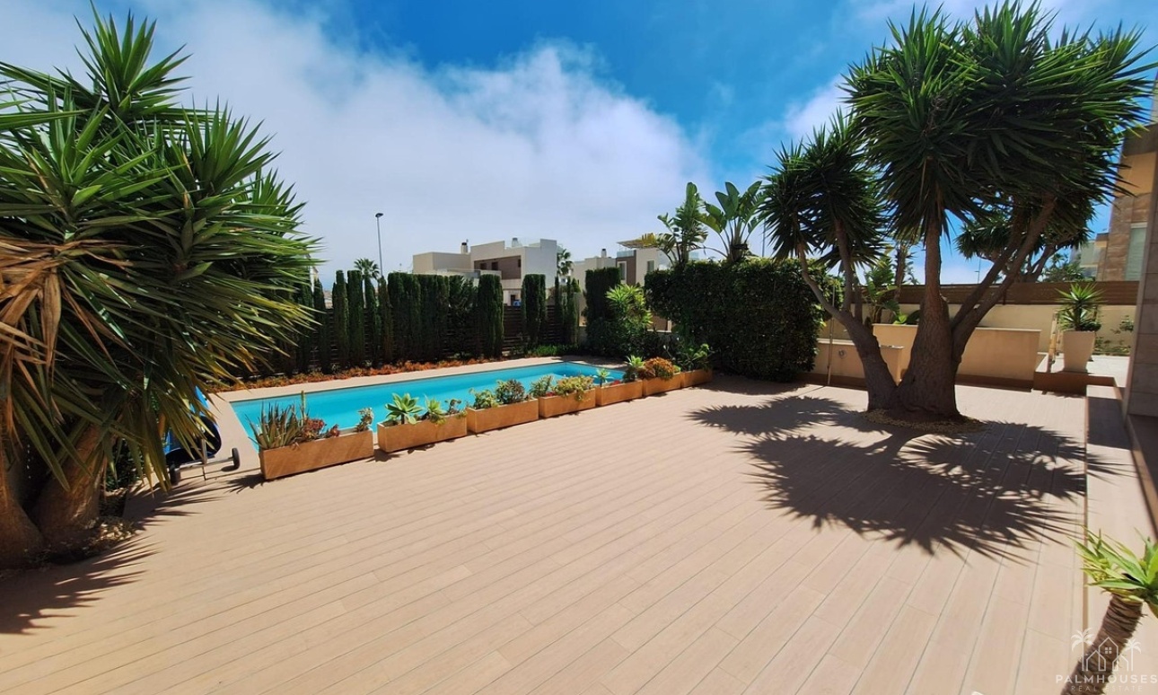 Herverkoop - Villa - Torrevieja - Torrevieja Centro