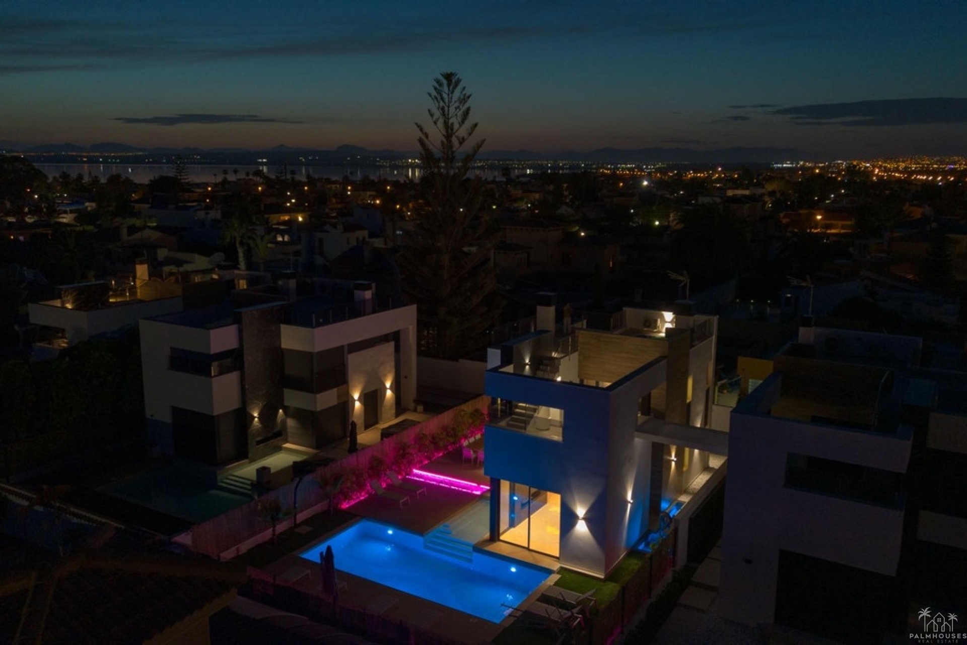 Herverkoop - Villa - Torrevieja - Torrevieja Centro