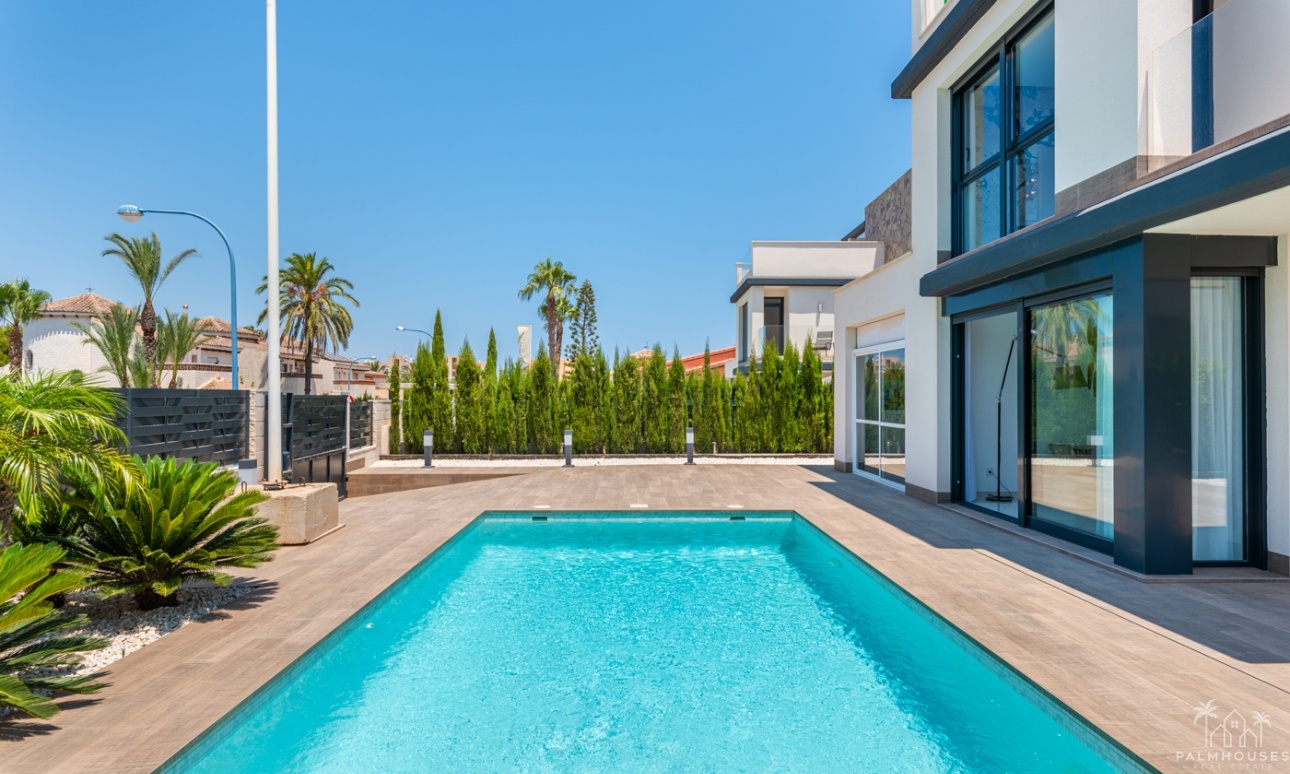 New Build - Villa - Playa Paraiso