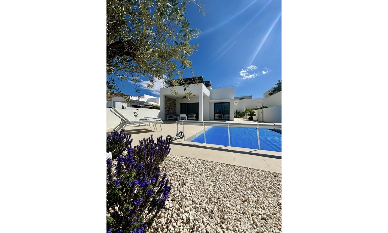 Nouvelle construction - Villa - Benijofar