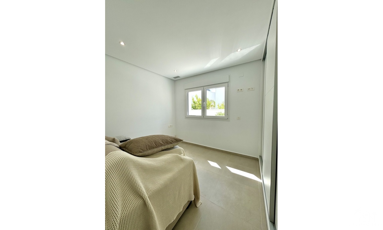 Nouvelle construction - Villa - Benijofar