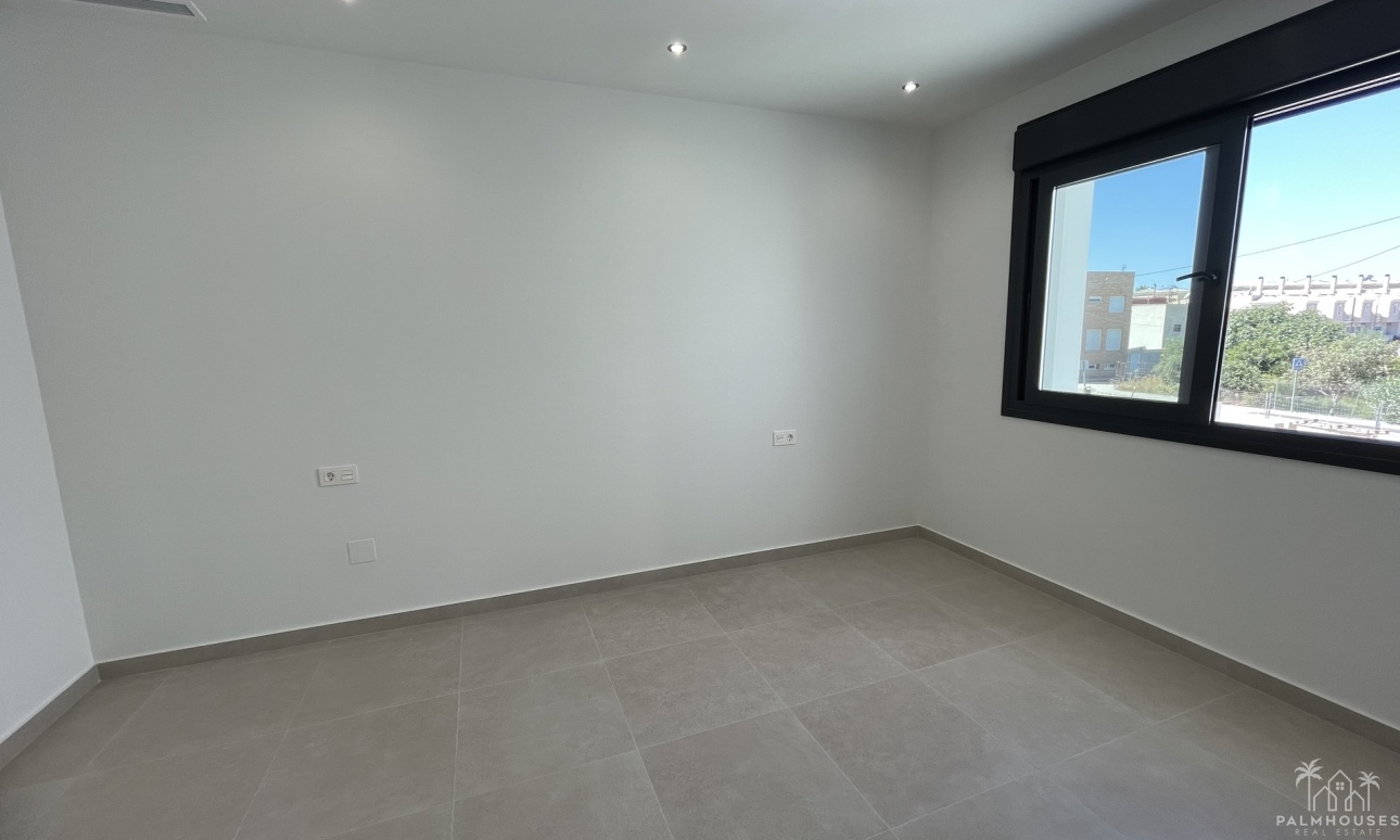 Nueva construcción  - Villa - Heredades