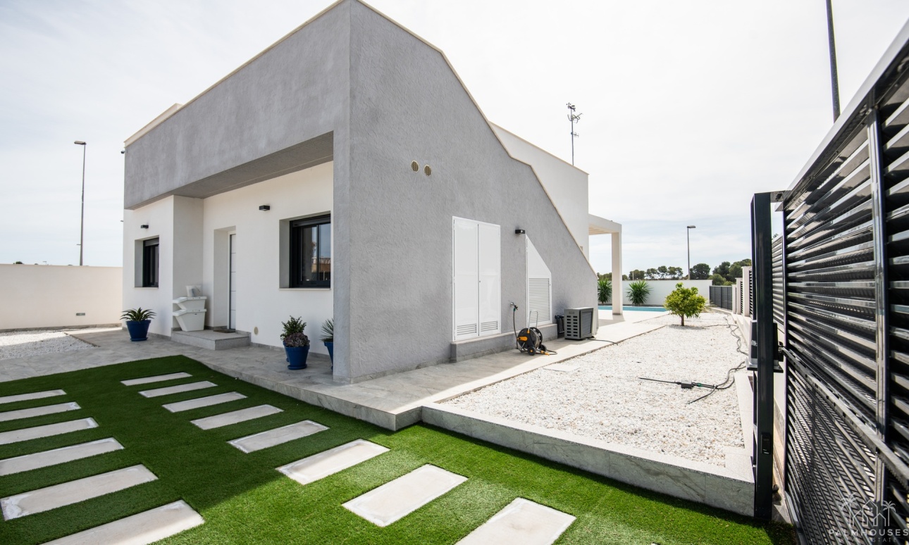 Nueva construcción  - Villa - Pinar de Campoverde