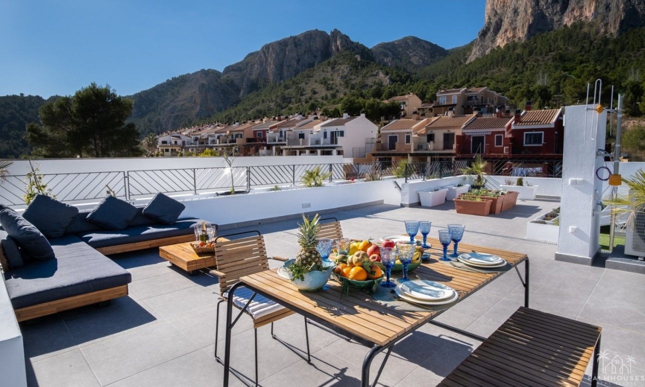 Nueva construcción  - Villa -  - Polop