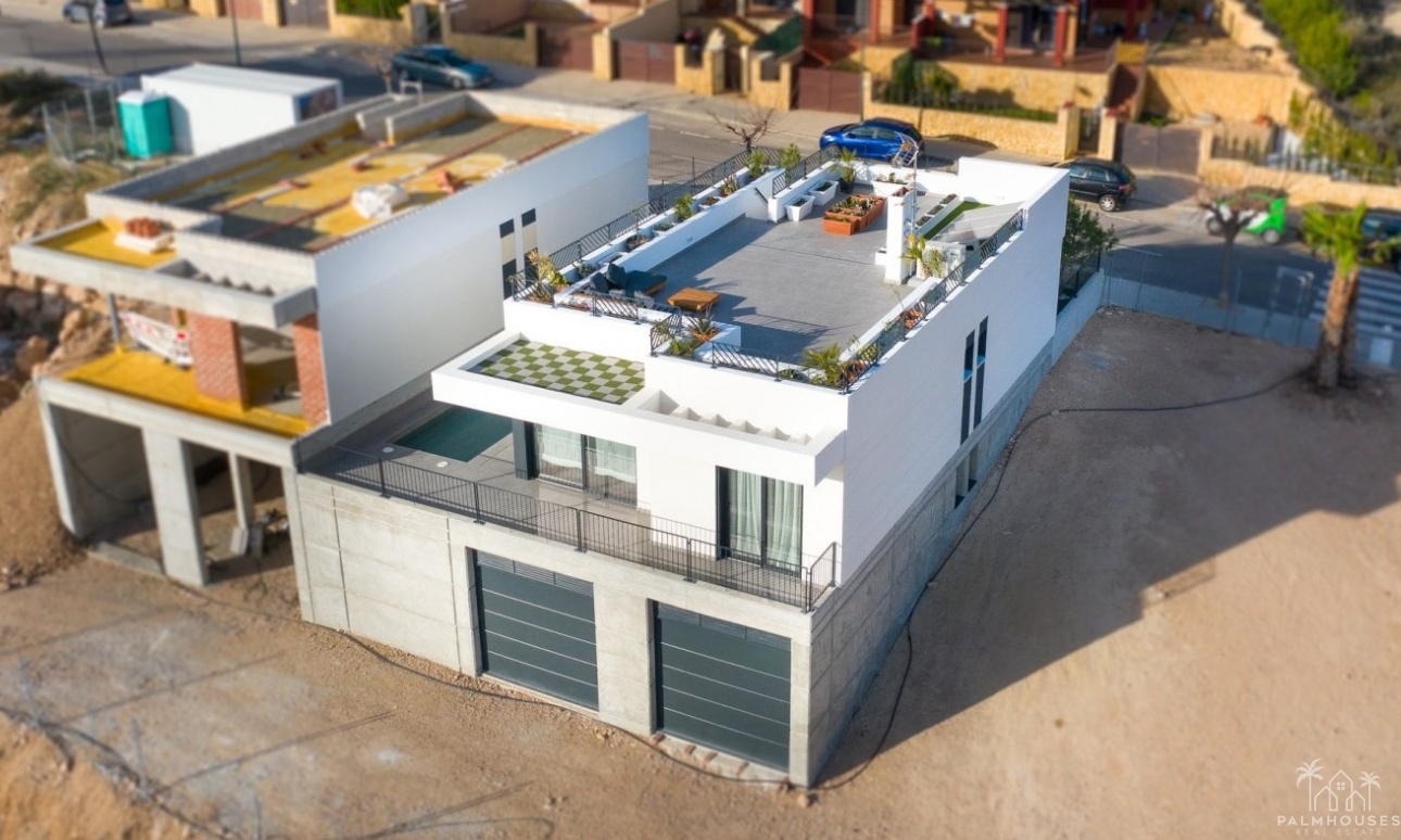 Nueva construcción  - Villa -  - Polop
